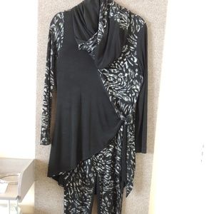 Long Sleeved Top with Leggings & Circular Scarf